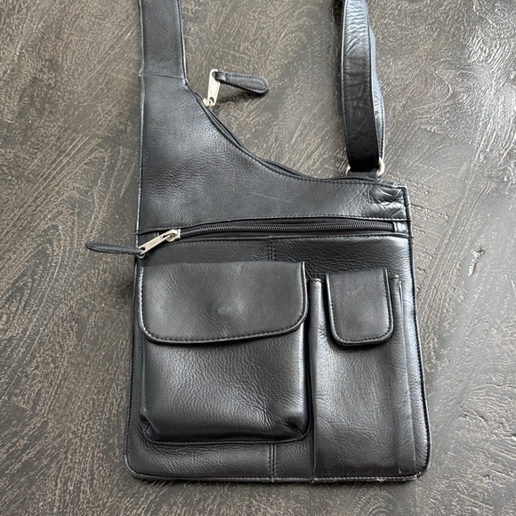 Latico Black Leather Crossbody Bag - Picture 2 of 8